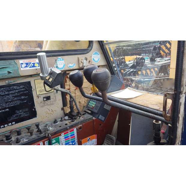 1993 KOBELCO 7150-44449601