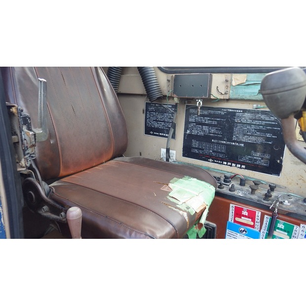 1993 KOBELCO 7150-44449602