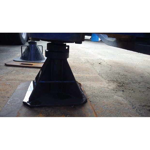 1993 KOBELCO 7150-44449606