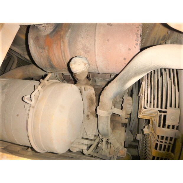 1991 Komatsu D57S-1-44449786