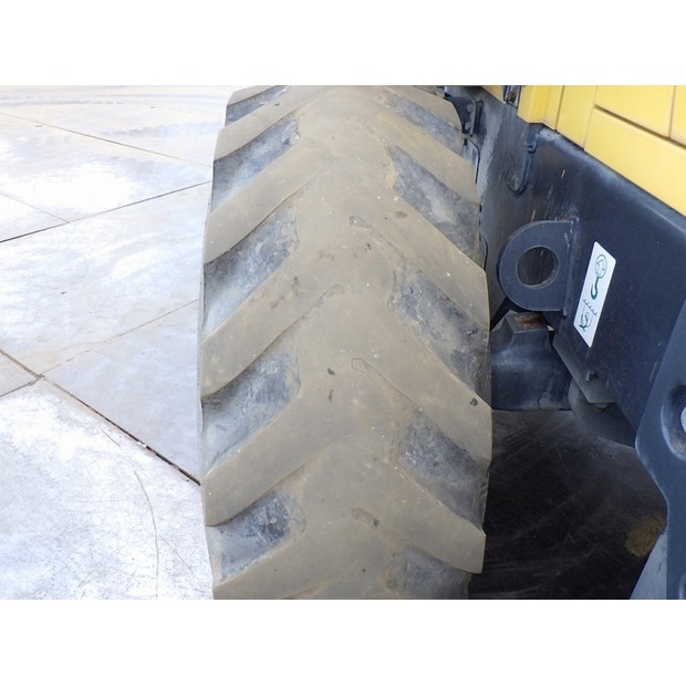 2014 كوماتسو WR12-6-44449872