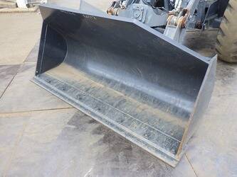 2014-komatsu-wr12-6-44449880