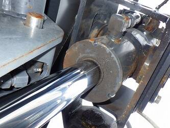 2014-komatsu-wr12-6-44449888