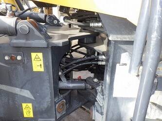 2014-komatsu-wr12-6-44449893