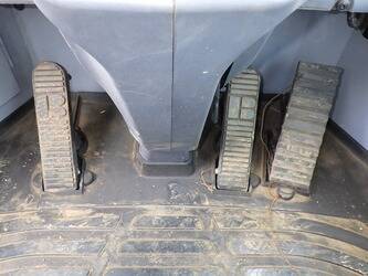 2014-komatsu-wr12-6-44449916