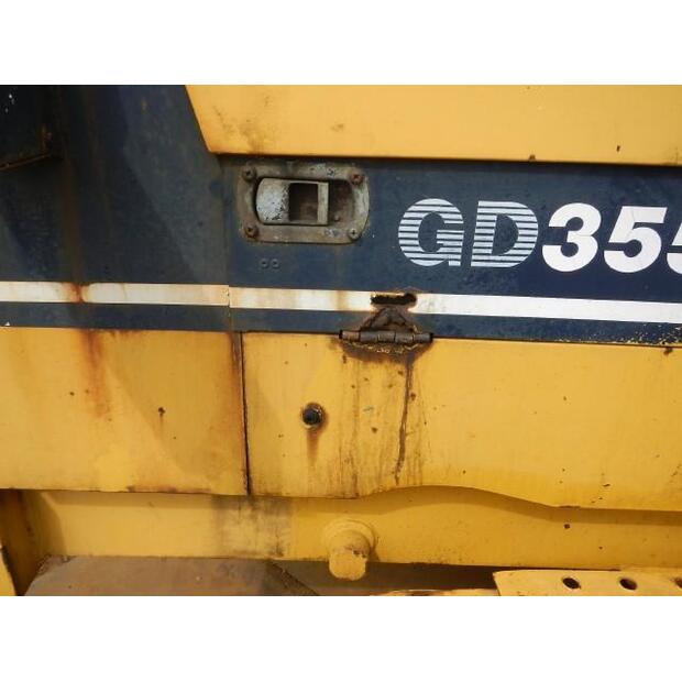 1994 Komatsu GD355A-1-44450082