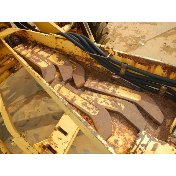 1994 Komatsu GD355A-1-44450116