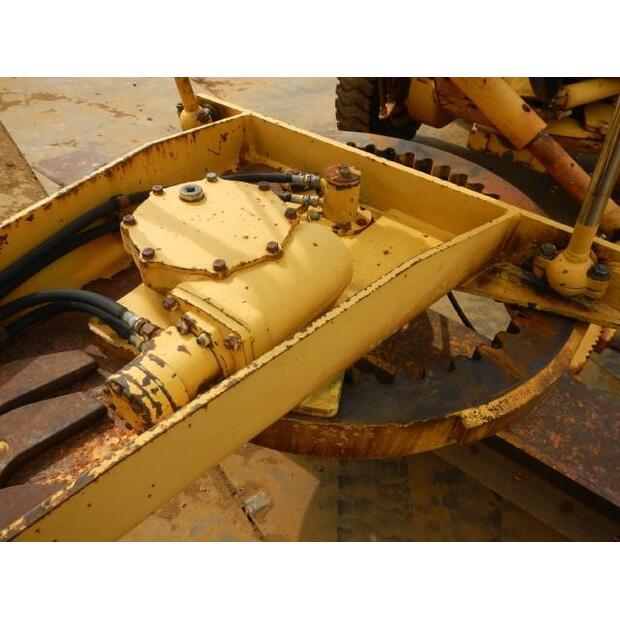 1994 Komatsu GD355A-1-44450117