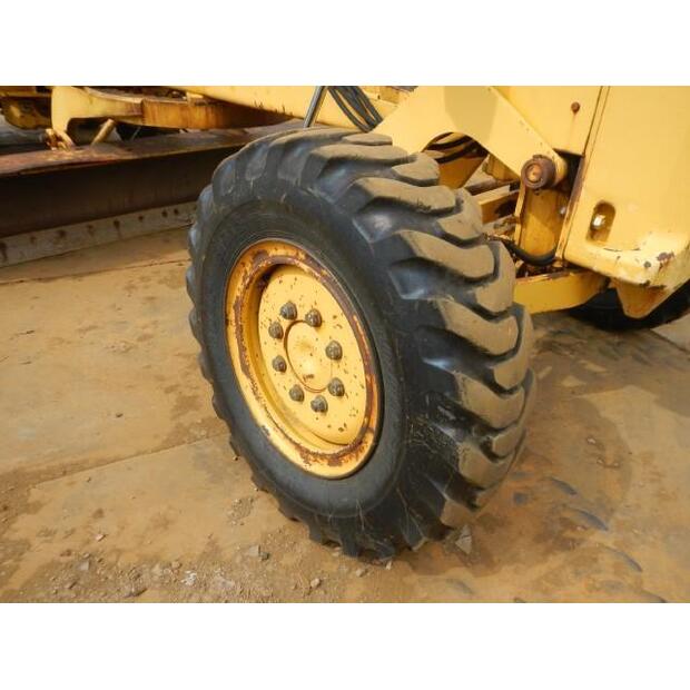 1994 Komatsu GD355A-1-44450132