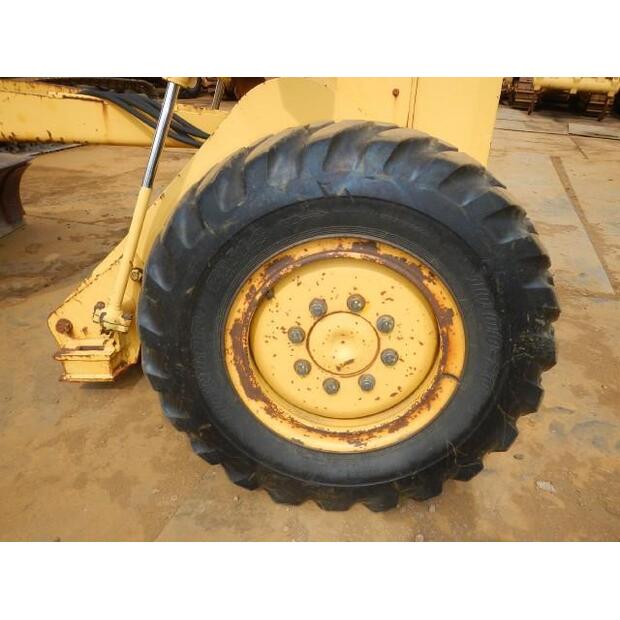 1994 Komatsu GD355A-1-44450134