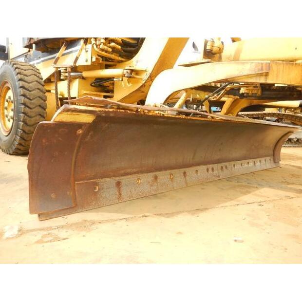 1994 Komatsu GD355A-1-44450137