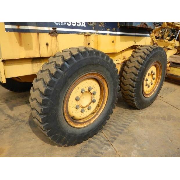 1994 Komatsu GD355A-1-44450171
