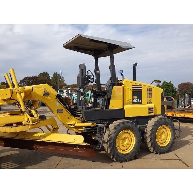 2006 كوماتسو GD405A-3-44450191