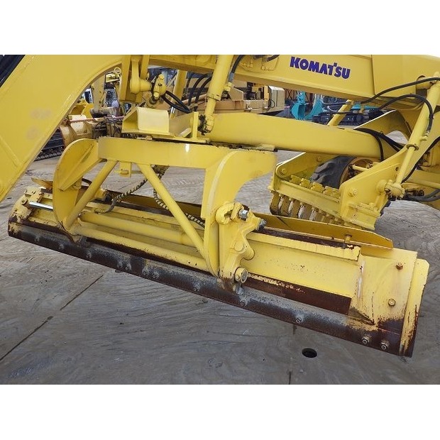 2006 كوماتسو GD405A-3-44450201