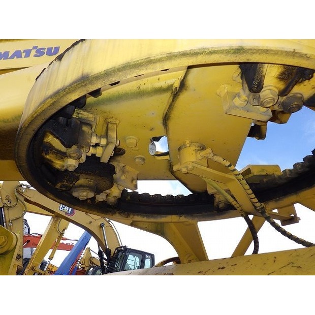 2006 كوماتسو GD405A-3-44450202