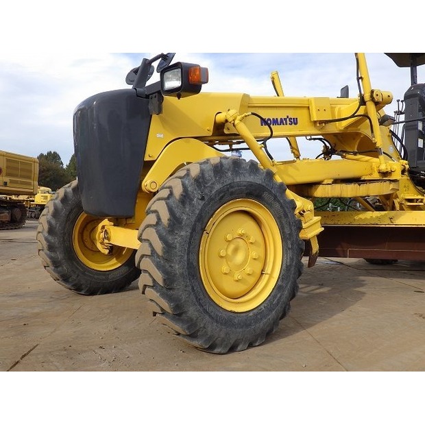 2006 كوماتسو GD405A-3-44450204