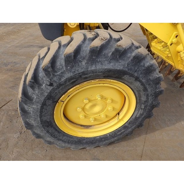 2006 كوماتسو GD405A-3-44450205