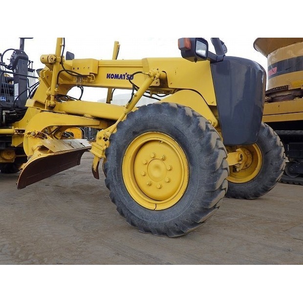 2006 كوماتسو GD405A-3-44450210