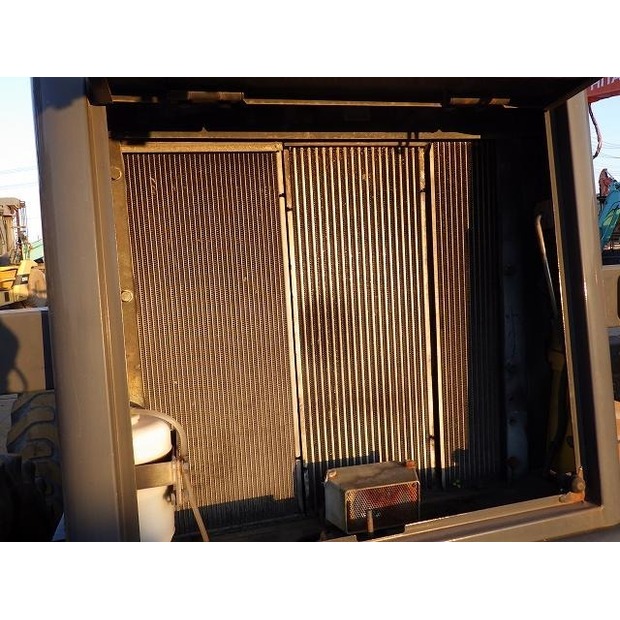 2006 كوماتسو GD405A-3-44450219