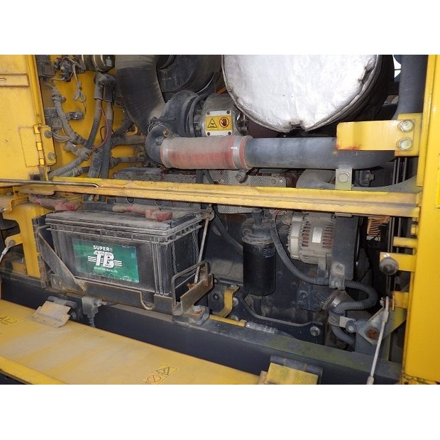 2006 كوماتسو GD405A-3-44450224