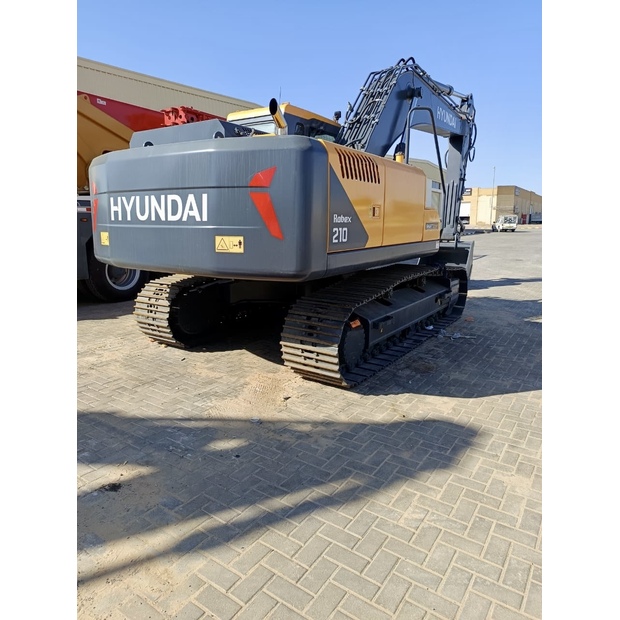 2025 Hyundai R210-44450254