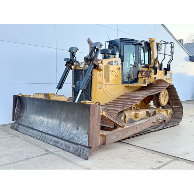 2017 Caterpillar D6T-44450484