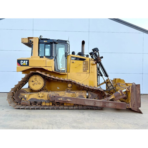 2017 Caterpillar D6T-44450492