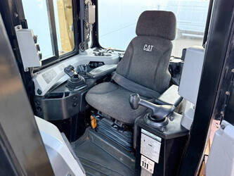 2017-caterpillar-d6t-1397151-44450497