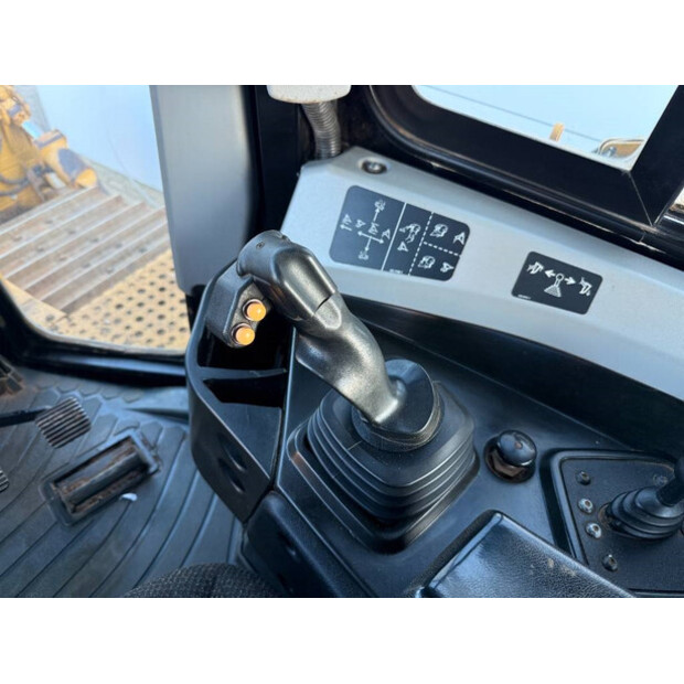 2017 Caterpillar D6T-44450503