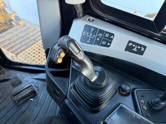 2017-caterpillar-d6t-1397151-44450503