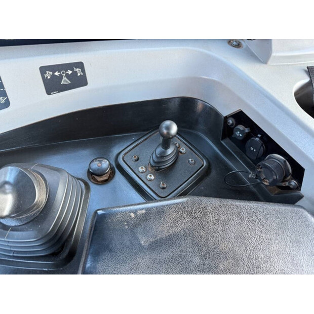 2017 Caterpillar D6T-44450505