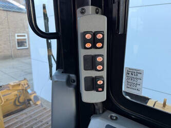 2017-caterpillar-d6t-1397151-44450507