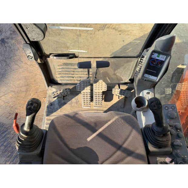 2013 Hitachi ZX210LC-5B-44450579