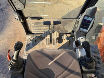 2013-hitachi-zx210lc-5b-1397153-44450579