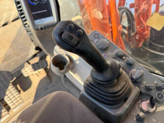 2013-hitachi-zx210lc-5b-1397153-44450582