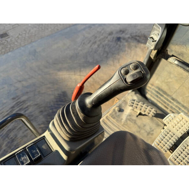 2013 Hitachi ZX210LC-5B-44450583