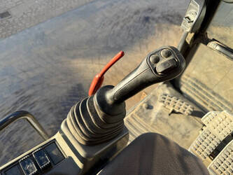 2013-hitachi-zx210lc-5b-1397153-44450583