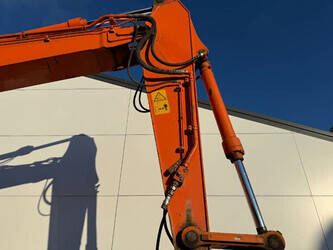 2013-hitachi-zx210lc-5b-1397153-44450586