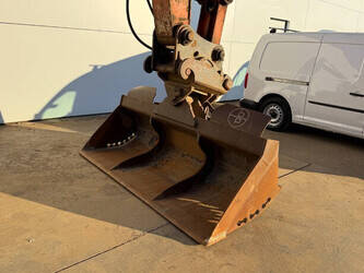 2013-hitachi-zx210lc-5b-1397153-44450587