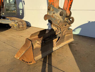 2013-hitachi-zx210lc-5b-1397153-44450588