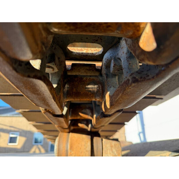 2013 Hitachi ZX210LC-5B-44450595