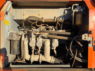 2013-hitachi-zx210lc-5b-1397153-44450596