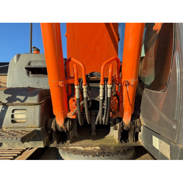 2013 Hitachi ZX210LC-5B-44450601
