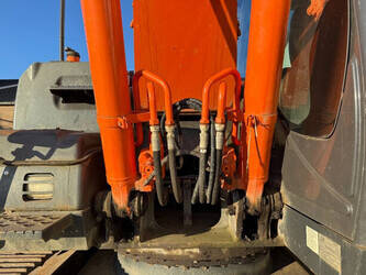 2013-hitachi-zx210lc-5b-1397153-44450601