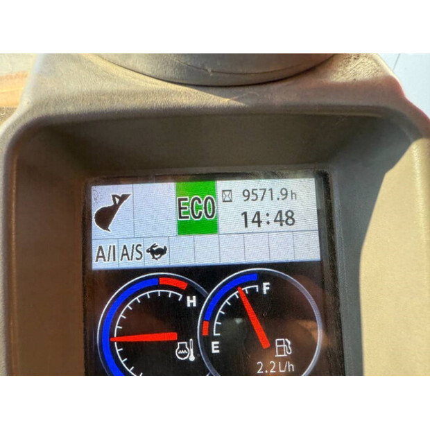 2013 Hitachi ZX210LC-5B-44450604