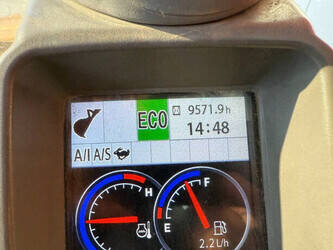 2013-hitachi-zx210lc-5b-1397153-44450604