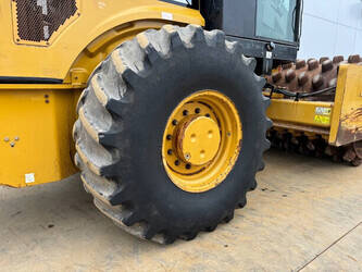 2011-caterpillar-cp74-1397156-44450675