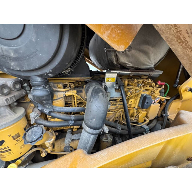 2011 كاتربيلر CP74-44450679