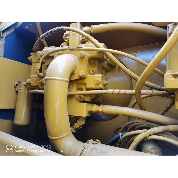 2021 كاتربيلر 330D-44451423