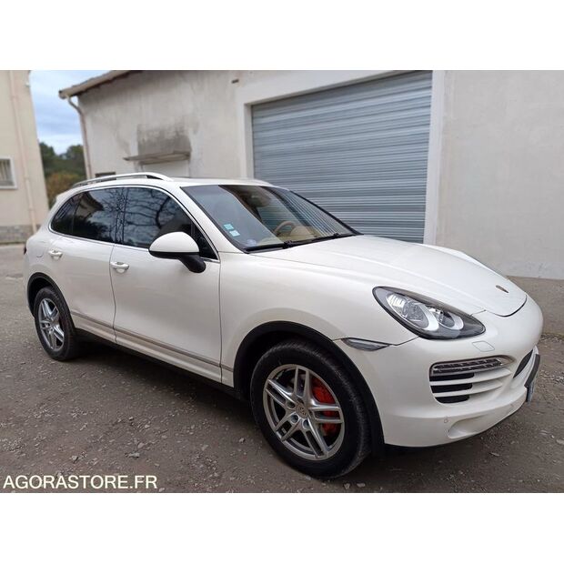 2010 PORSCHE Cayenne-44465037